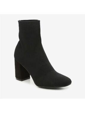 MIA Erika Ankle Boot NWOT